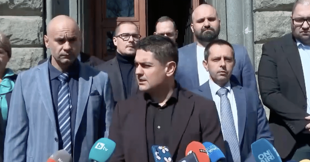 Радостин Василев: Наталия Киселова извърши самоубийствен акт, подаваме сигнал срещу нея