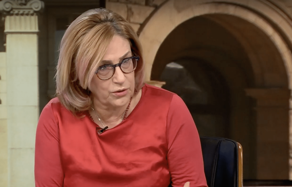 Буруджиева за казуса с МЕЧ: Няма логика за натиск, няма логика някой да си взривява мнозинството