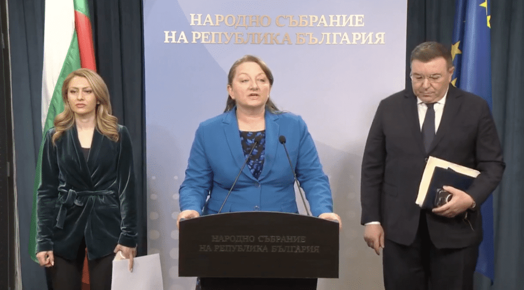 ГЕРБ ще подкрепи възстановяването на МЕЧ, но иска Радостин Василев да се извини