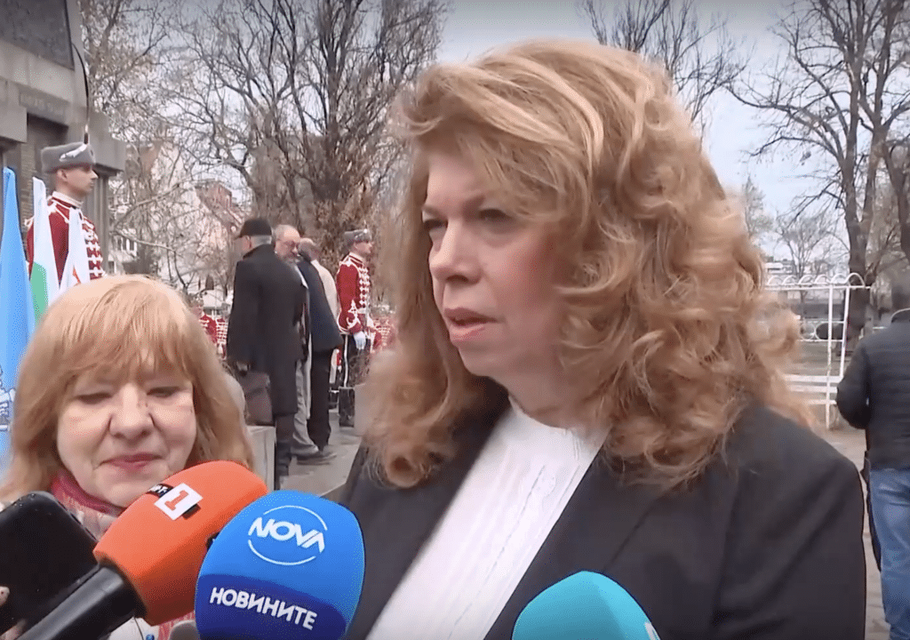 Йотова: Ситуацията с МЕЧ не отговаряше на правилника на НС, Киселова е била права