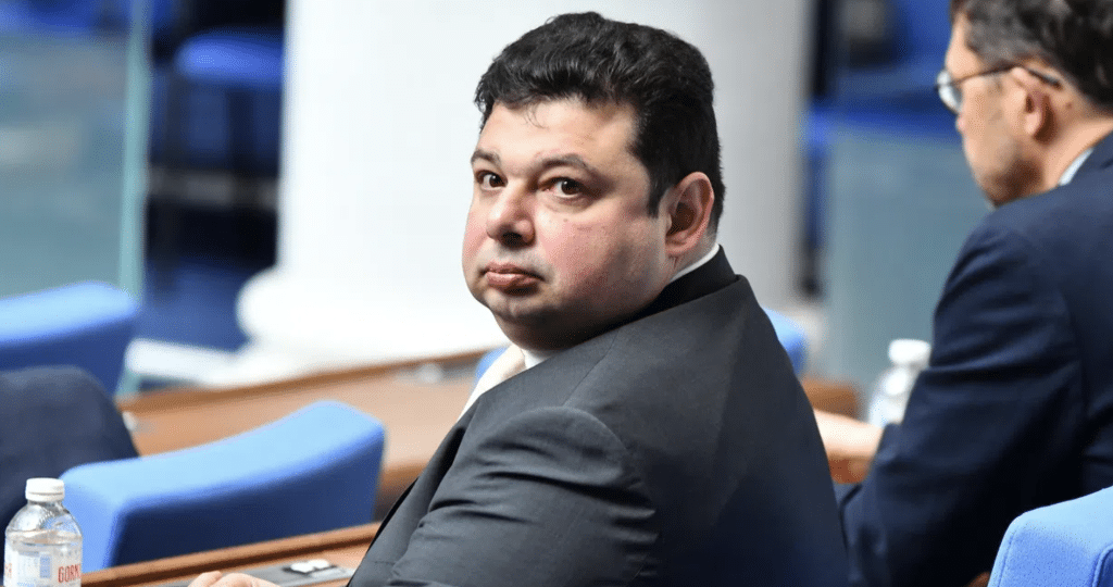 ПП-ДБ и „Възраждане“ опитаха да спрат Орлин Колев от Конституционния съд ден преди клетвата