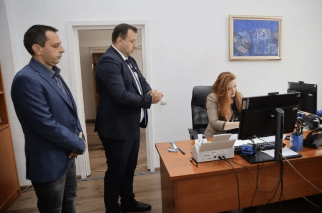 Първи вот на недоверие срещу кабинета на Росен Желязков