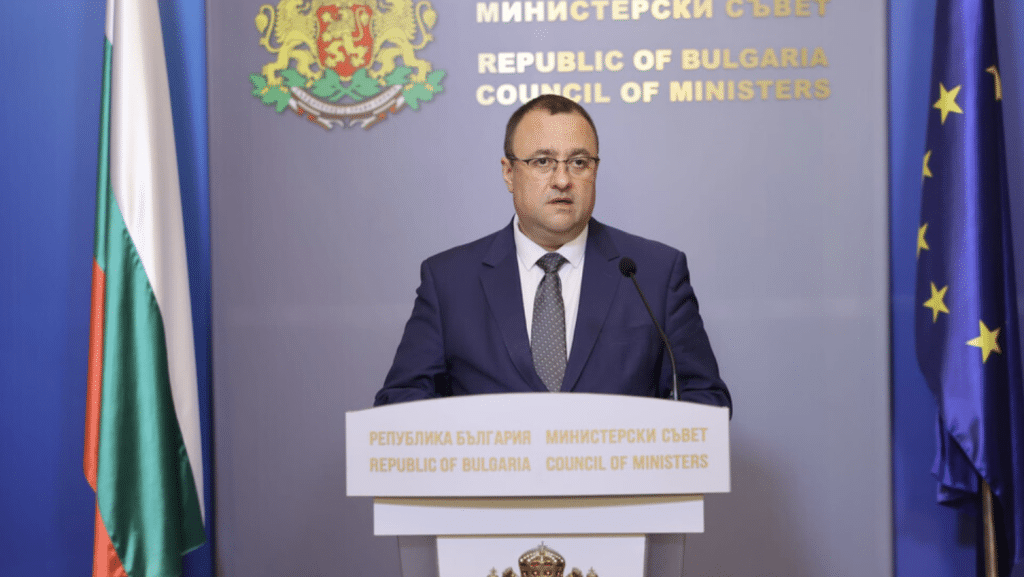 Регионалният министър поиска освобождаването на шефове в АПИ