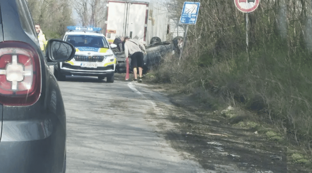 Катастрофа затрудни временно движението по пътя Русе-Бяла