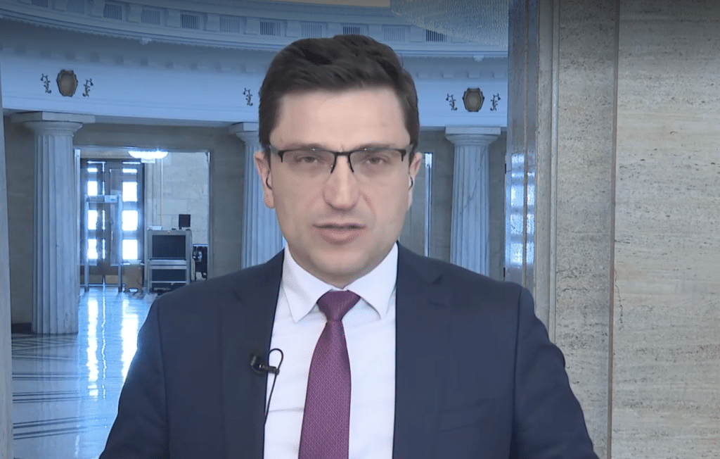 Сабрутев: Вотът на недоверие преди приемане на еврото ще спре проевропейския ни път