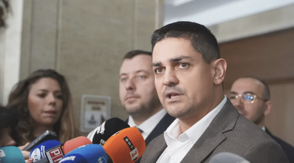 МЕЧ депозира вот на недоверие към кабинета