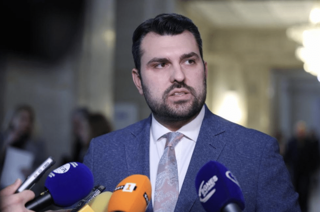Георг Георгиев заминава за Унгария по покана на Петер Сиярто