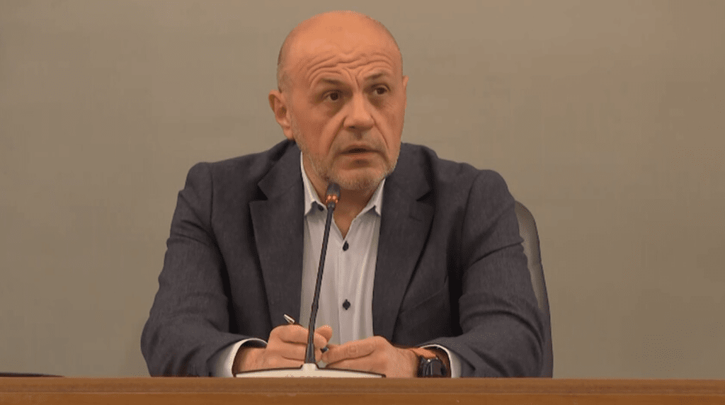 Дончев: България разполага с 4,8 милиарда лева за енергийно обновяване на жилищни сгради
