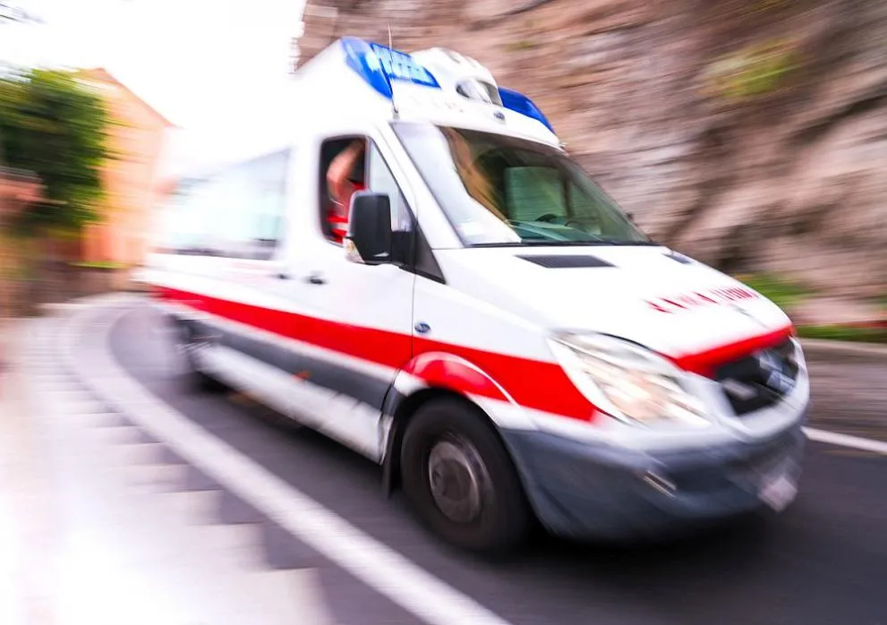 Пожарна кола блъсна и уби българка в Гърция