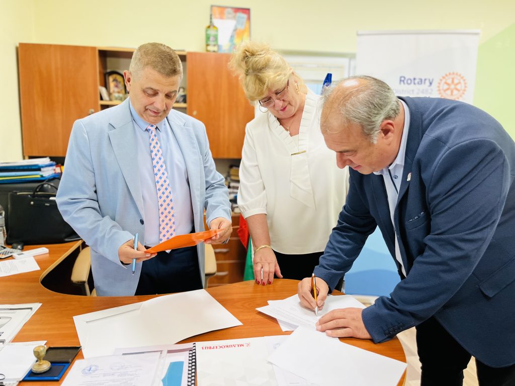 Ротари клуб Русе направи дарение на Дом “Приста” за възрастни с деменция и Алцхаймер