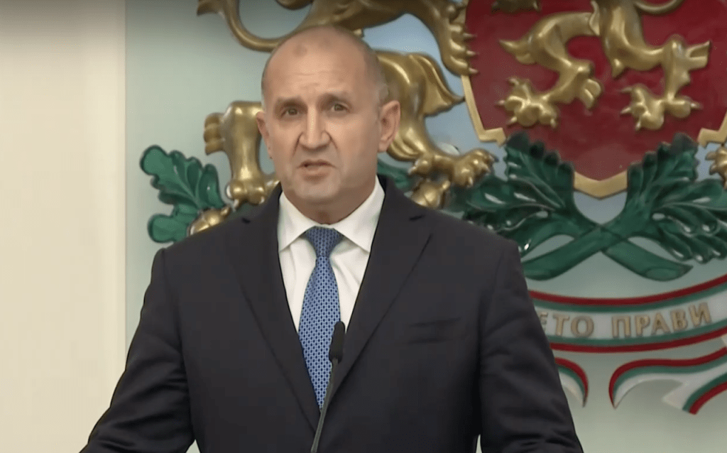 Президентът Радев назначи членове на Комисията за защита от дискриминация