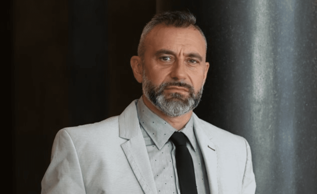 Калин Вельов напусна министерството на културата