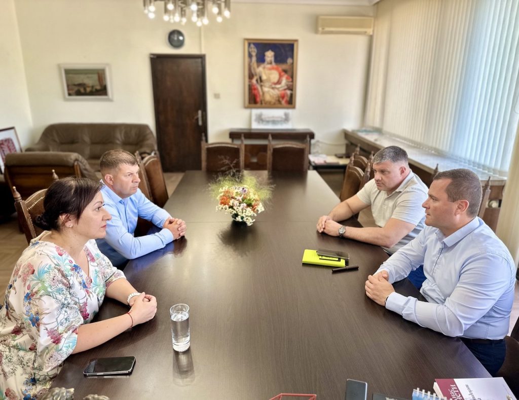 Пенчо Милков и Атидже Вели обсъдиха възможности за устойчивото развитие на Северния регион