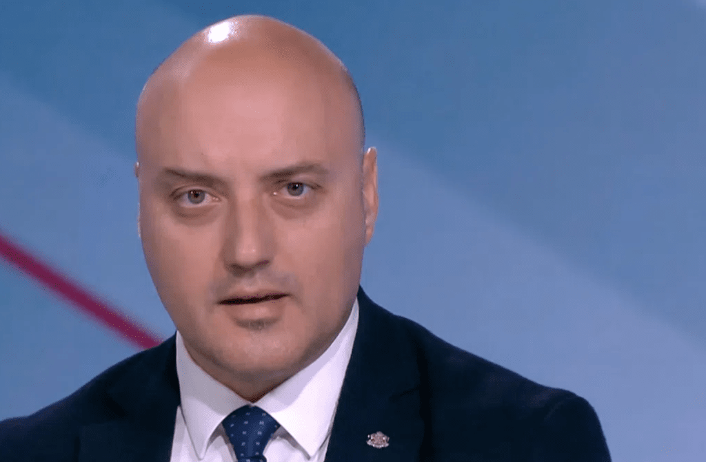 Атанас Славов: Вече и за слепите е ясно къде стои Радев