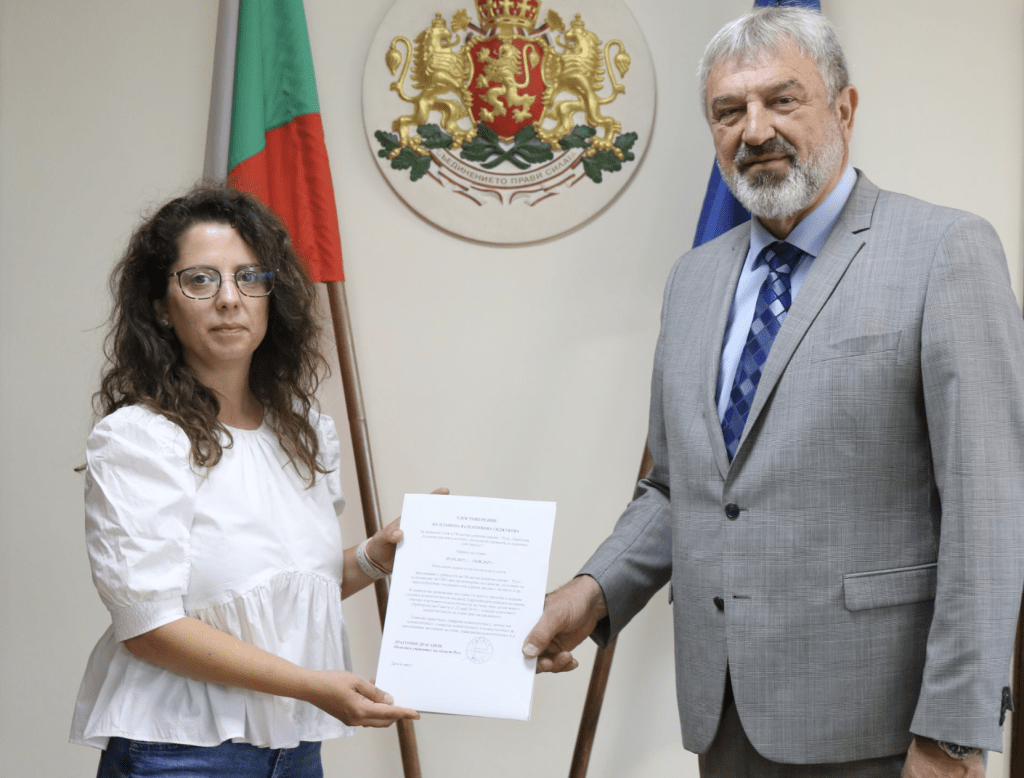 Студентка от Стопанската академия в Свищов приключи успешно стажа си в Областната управа в Русе