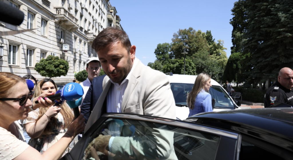Зам.-кметът на София Никола Барбутов е арестуван