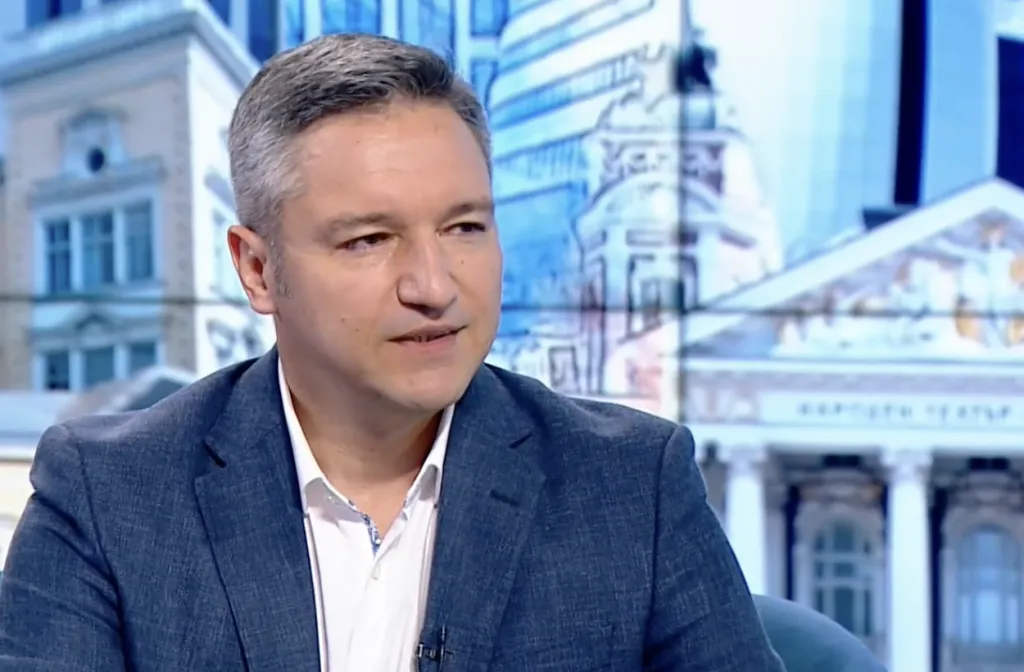 Вигенин: Действията на „Възраждане“ в ЕП са опит да се внуши, че България не е готова за еврото