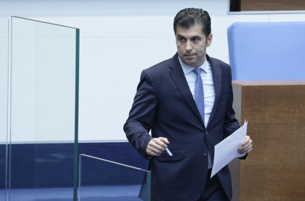 Кирил Петков днес подава оставка