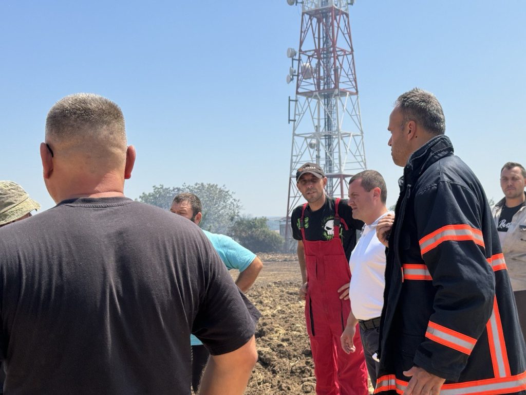 Критичната ситуация с пожара в с. Николово е овладяна