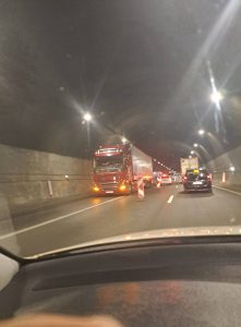 Камион и две коли се удариха в тунел на магистрала "Хемус"