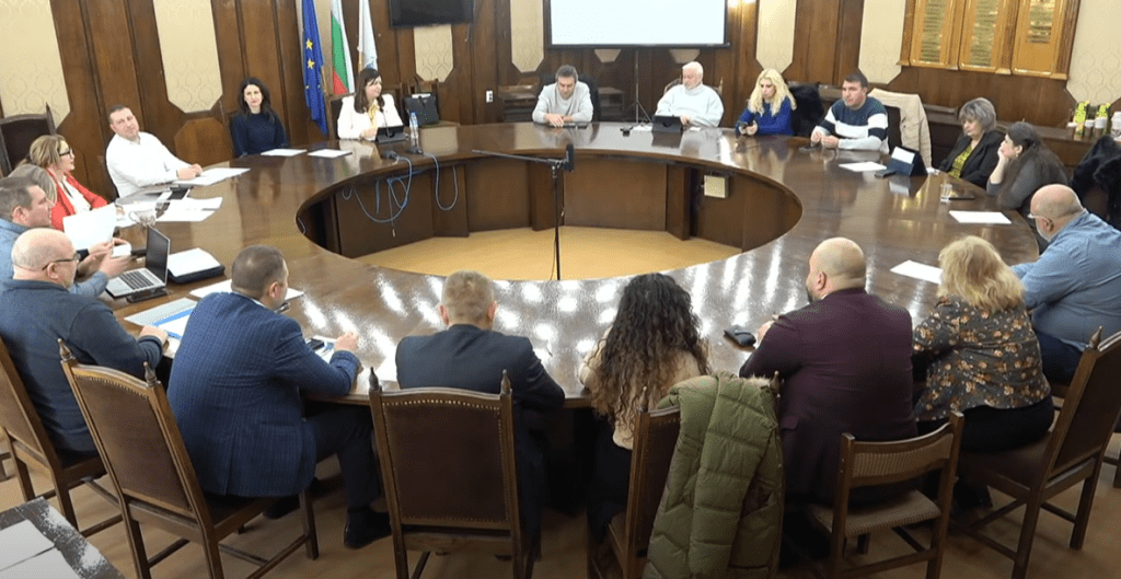 Постоянните комисии заседават преди 23-ата сесия на местния парламент в Русе