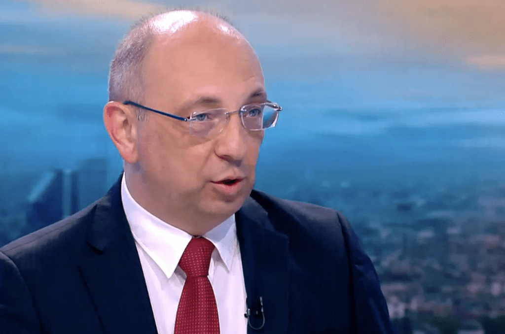 Николай Василев: Бюджетът е много зле, държавата трябва да харчи по-малко
