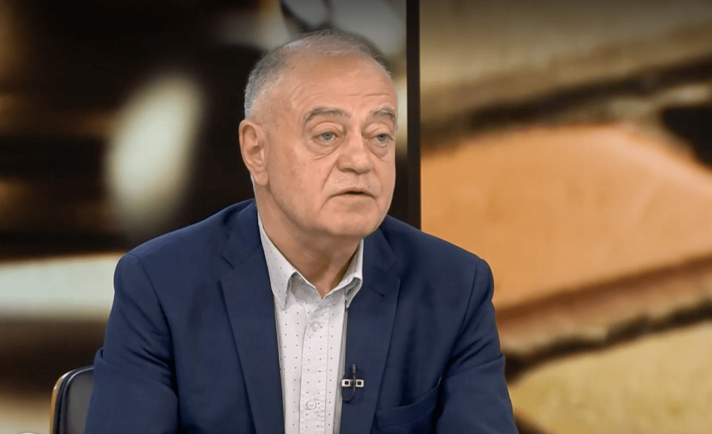 Атанас Атанасов: Радев звучи като Песков