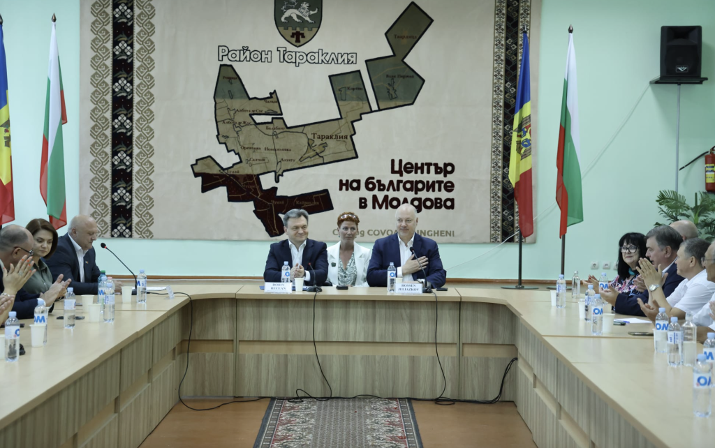 Кабинетът предлага своеобразен български „Еразъм“ за децата от Тараклия