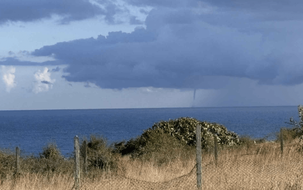 Заснеха водно торнадо край Синеморец