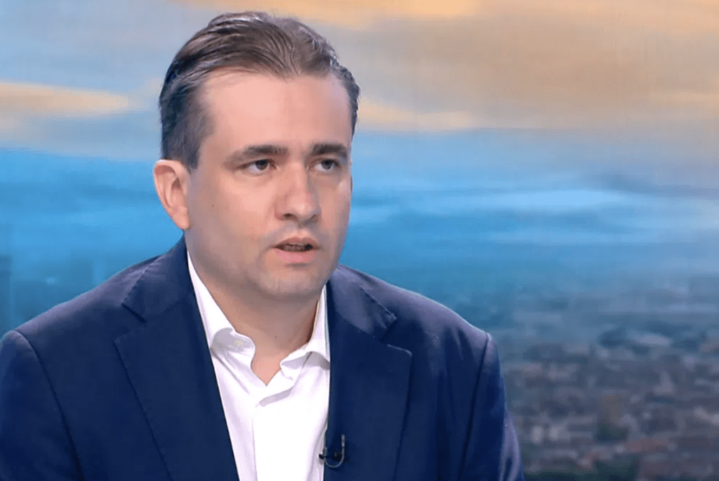 Божидар Божанов: През септември ще има пети вот на недоверие
