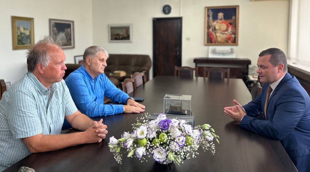 Кметът Пенчо Милков се срещна с представители на фондация „Захари Стоянов“