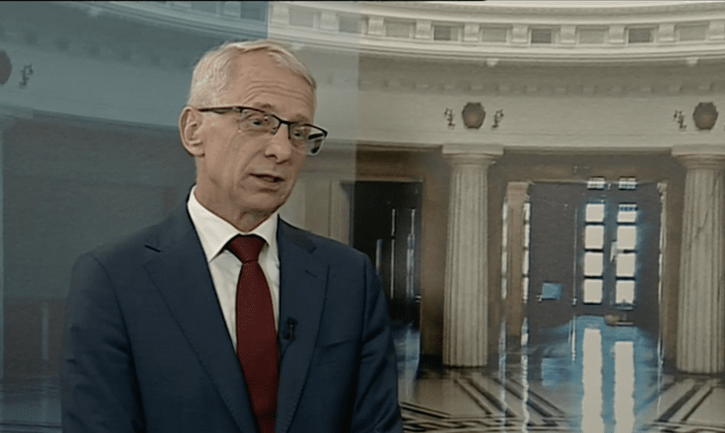 Денков: Чака ни есента на възмущението от това, което се случва