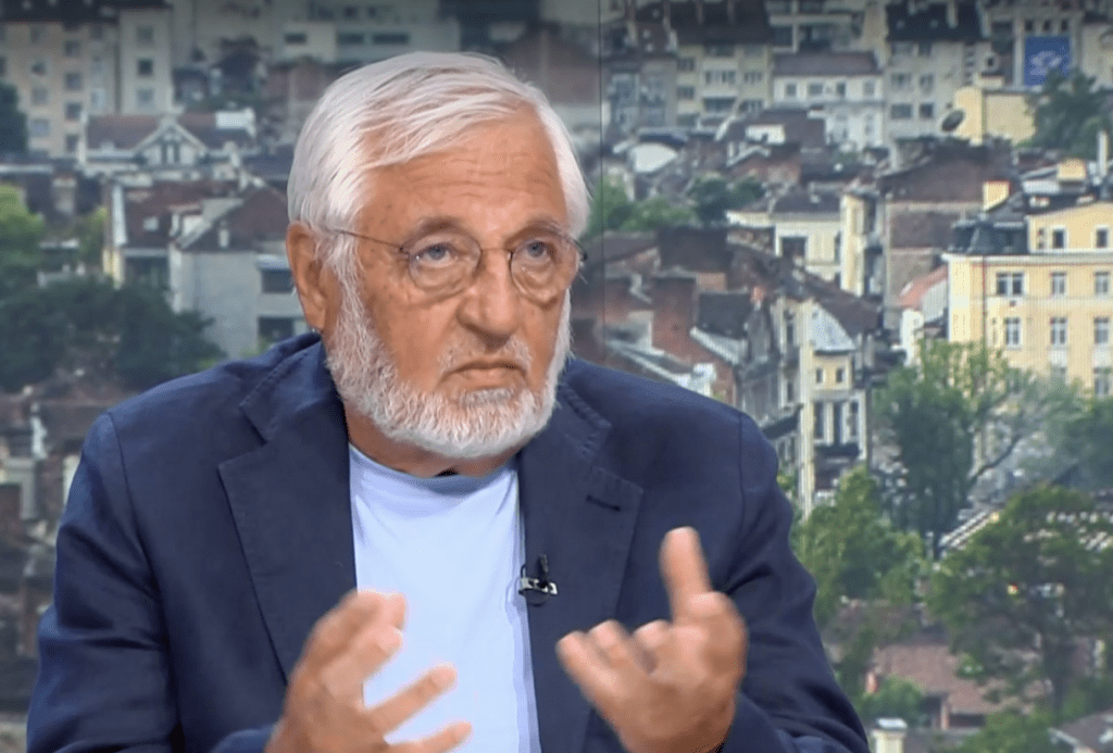 Любомир Канов: Румен Радев действа като разединител и агент на чужда държава