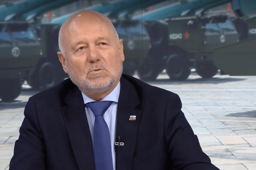 Тагарев: Китай се позиционира като лидер на антидемократичния свят