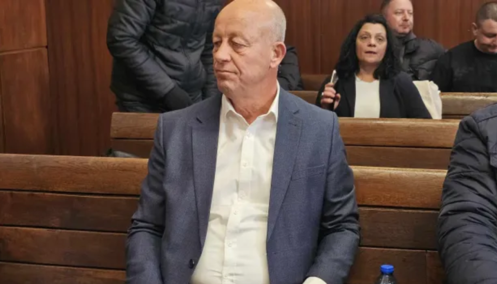 Кметът на Минерални бани по спешност в болница, отложиха делото за отстраняването му