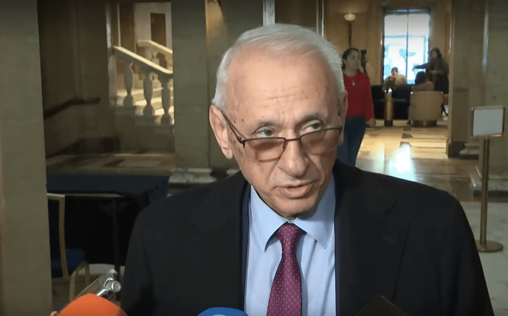 Силви Кирилов: Исканото увеличение на здравната вноска не зависи от министерството
