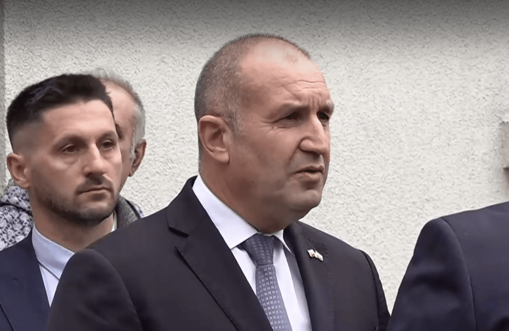 Радев за коалиционния съвет: Нека дойде понеделник, нещата се менят с часове