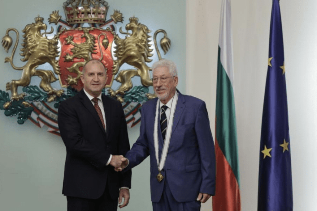Президентът връчи орден „Мадарски конник“ на почетния консул на България в Хесен