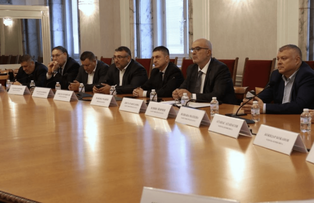 Вътрешната комисия отхвърли ветото на президента върху промените в Закона за ДАНС
