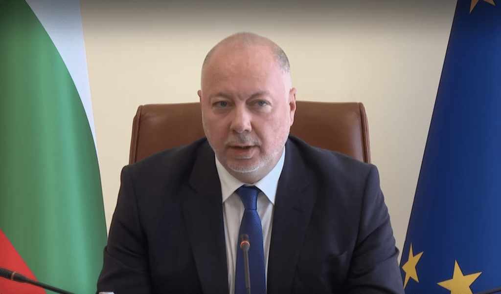 Желязков: Рафинерията е елемент от критичната инфраструктура