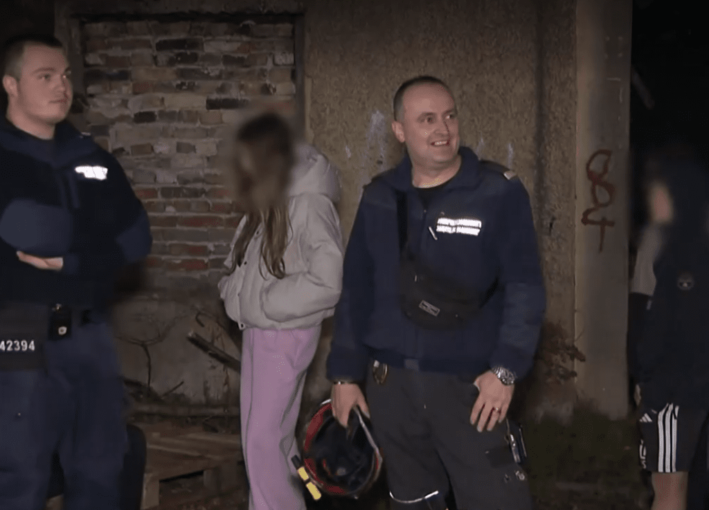 Как бяха свалени четирите деца, качили се на изоставена сграда в София