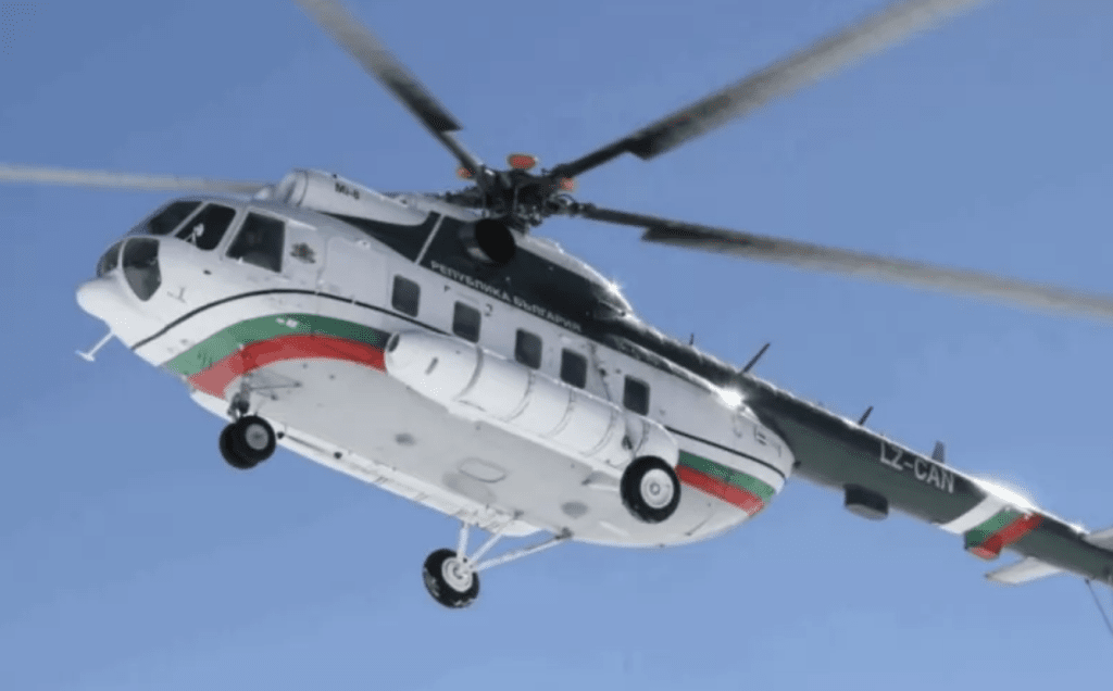 Правителственият Авиоотряд продаде втори вертолет Ми-8