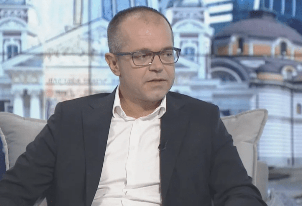 Шефът на КЗП: Предприели сме мерки за спиране на поскъпването на зоната в София