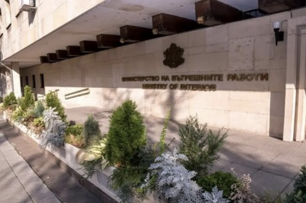 МВР: Искането на оставки на работещите по случаите „Петрохан“ и „Околчица“ не е истина