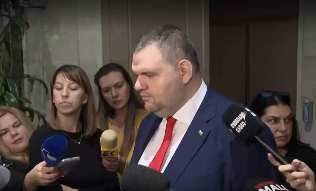 Делян Пеевски: Няма да има класи. Всички хора са еднакви и ние ги пазим