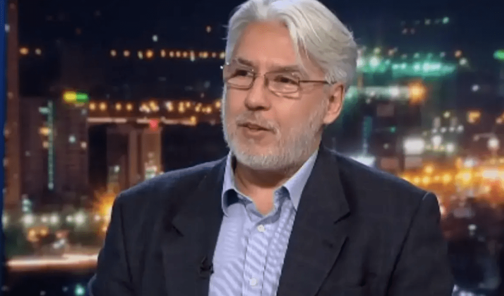 Проф. Росен Стоянов към правителството: Ако са умни и можещи, ще превърнат кризата във възможност