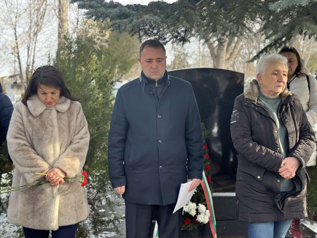 Русе почете паметта на загиналия в Кербала кандидат офицер Антон Петров