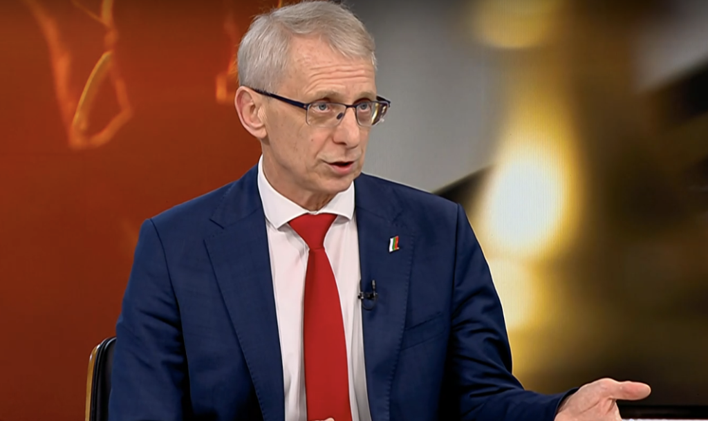 Акад. Николай Денков: Не сме точно разделени с ДБ