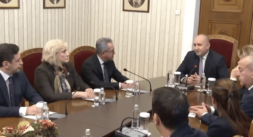 Представители на „ДПС – Ново начало“ на консултации при президента