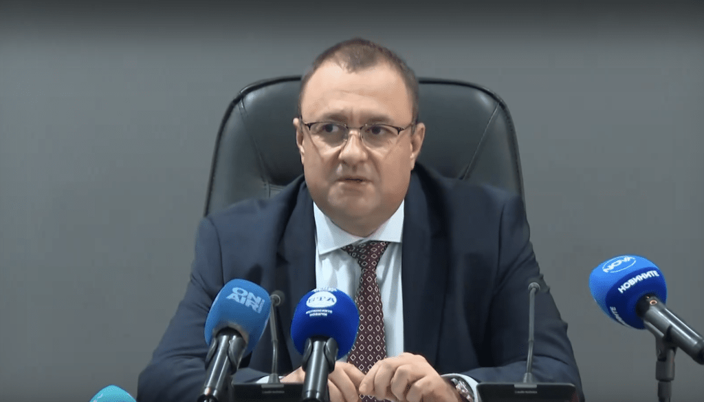 Министър Иванов: Ситуацията по републиканската пътна мрежа е нормална